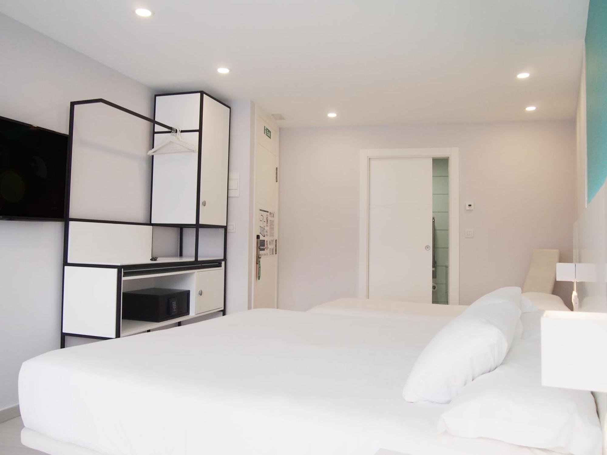 Four Rooms Muxía Extérieur photo