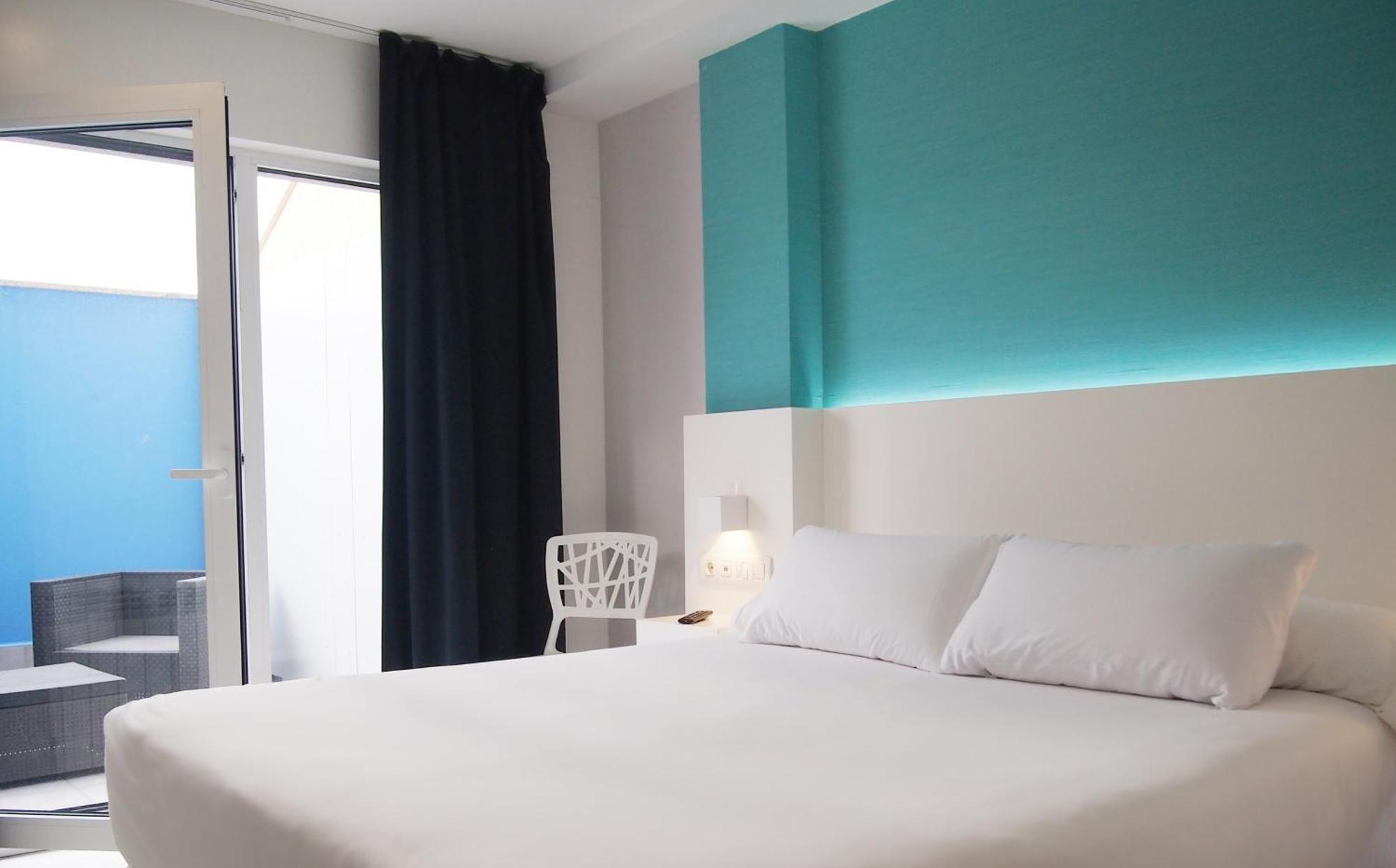 Four Rooms Muxía Extérieur photo